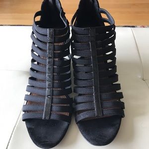 Donald J Pliner cage sandal